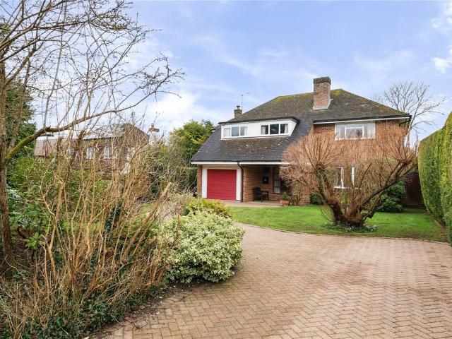 House for sale in The Butts, Kent