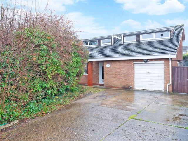 House for sale in Rushden