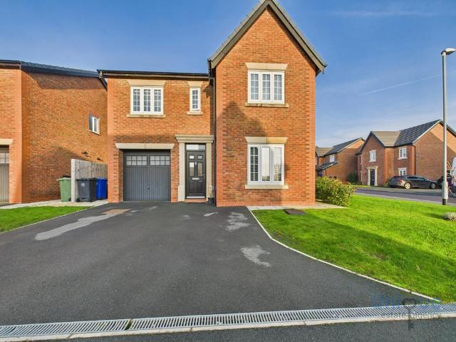 House for sale in Newton-with-Scales, Lancashire