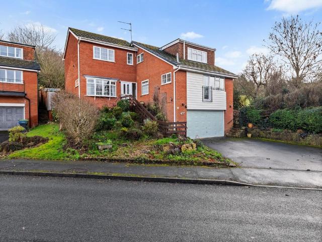 House for sale in Alderminster, Warwickshire