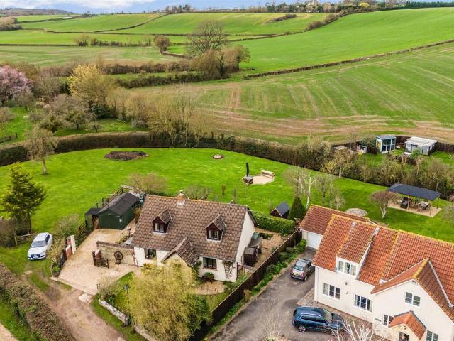 House for sale in Meare Green, Wrantage