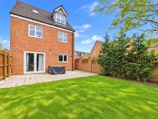 House for sale in Carleton, West Yorkshire