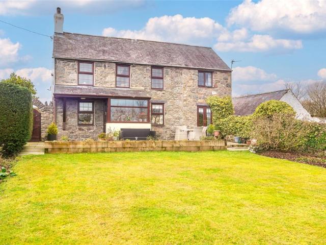 House for sale in Llanddaniel Fab, Wales