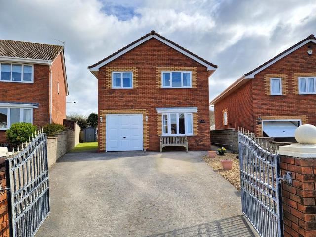 House for sale in Porthcawl, Newton