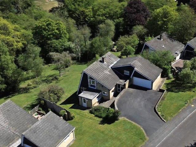 House for sale in Beaconsfield, Forty Green