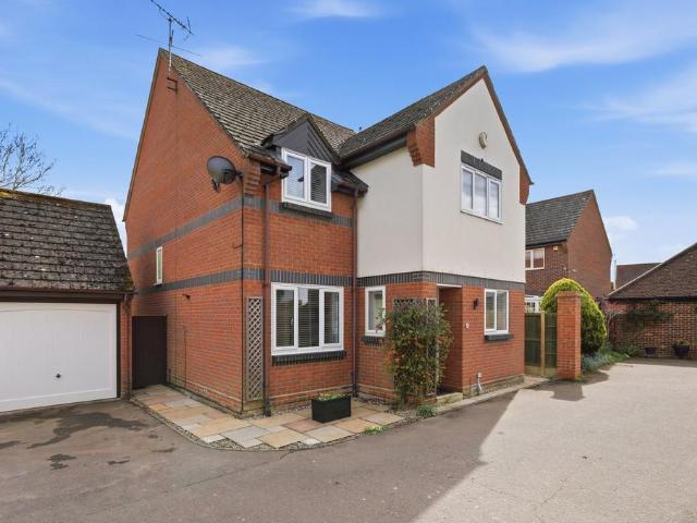 House for sale in Chipping Hill, Essex