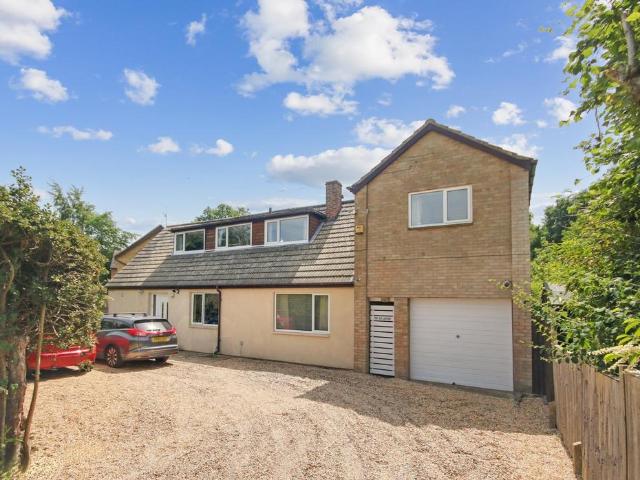 House for sale in Perryfields, West Sussex