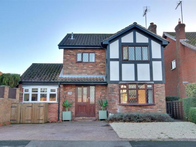 House for sale in Leconfield