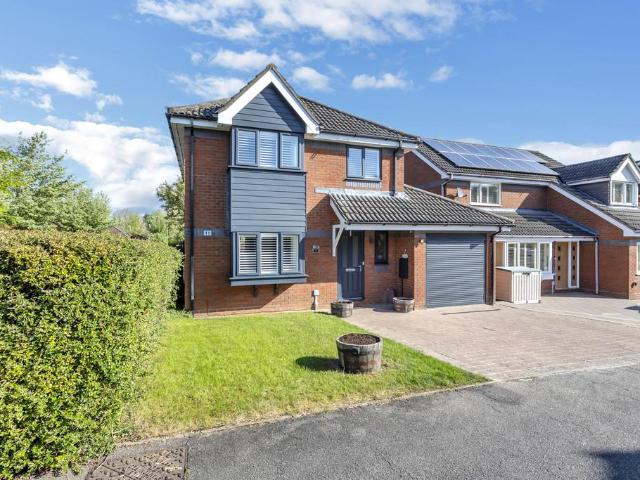 House for sale in Moreton Hall, Chedburgh