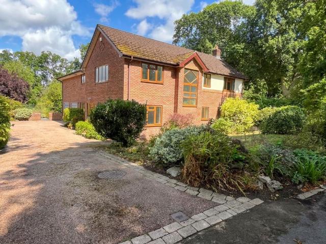 House for sale in Peterston-super-ely, Wales