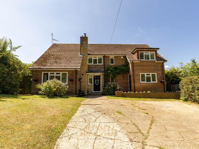 House for sale in Hillview, Surrey
