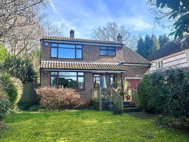 House for sale in London Borough of Croydon, Purley
