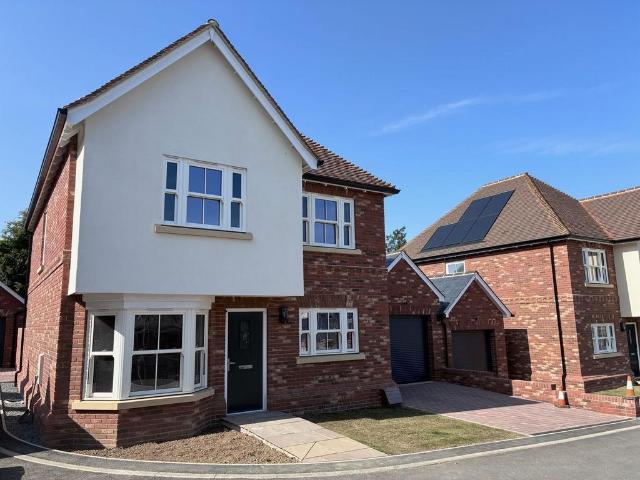 House for sale in Chipping Hill, Essex