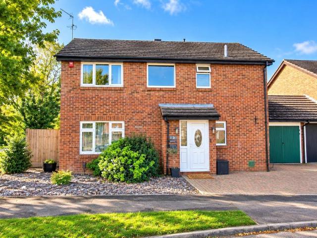 House for sale in Woodlands Park, Ravensden