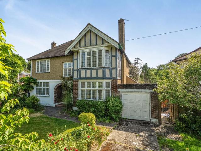 House for sale in Pinner, Greater London