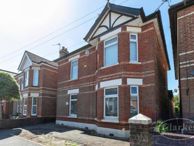 House for sale in Talbot Village, Bournemouth