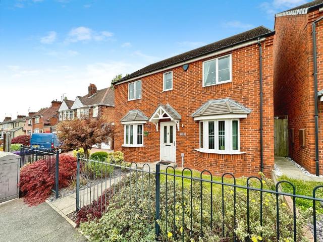 House for sale in Catherine Cross, Darlaston
