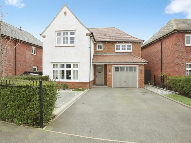 House for sale in Houlton, New Bilton