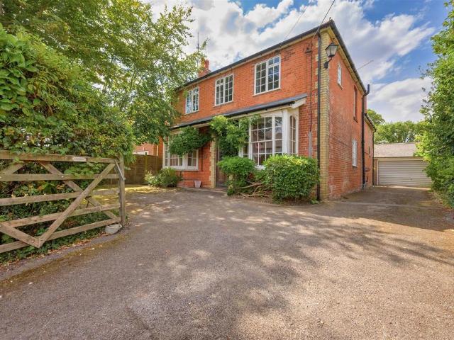 House for sale in Berrick Salome, Oxfordshire
