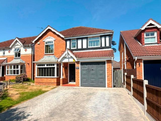 House for sale in Whitwood, West Yorkshire