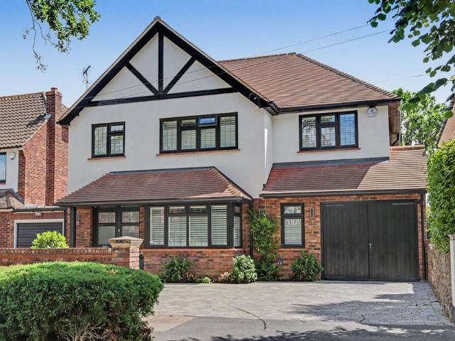 House for sale in North Shoebury, Alton Barnes