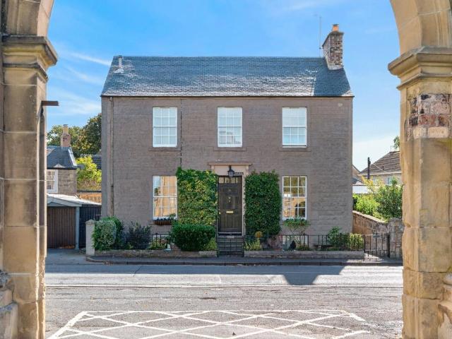 House for sale in Maxwellheugh, Kelso