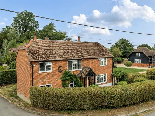 House for sale in Farley Hill, Arborfield Green