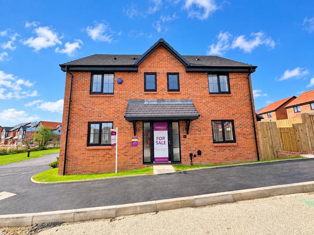 House for sale in Dobb Brow, Bolton