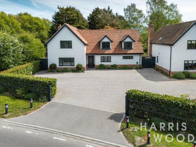 House for sale in Dale Hill, Essex