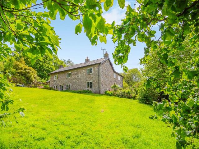 House for sale in Llanfoist Fawr, Govilon