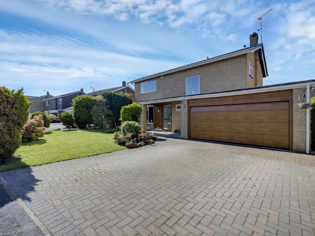 House for sale in Comberbach, Cheshire