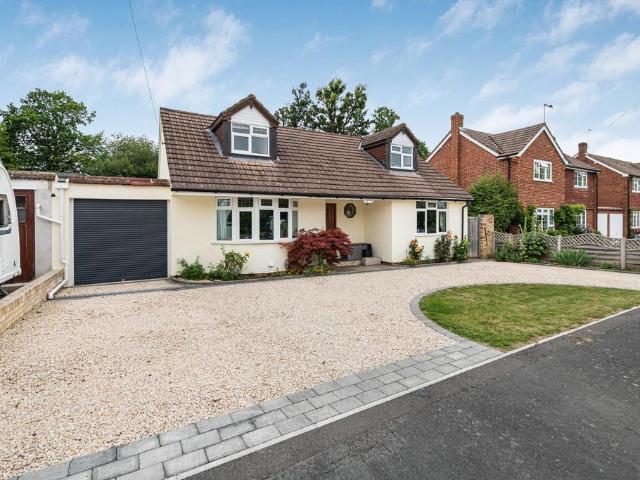 House for sale in Pachesham Park, Surrey