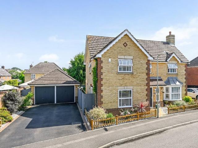 House for sale in Kennington Lees, Bridgefield