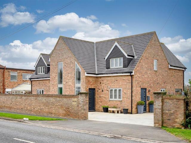 House for sale in Kirk Hammerton