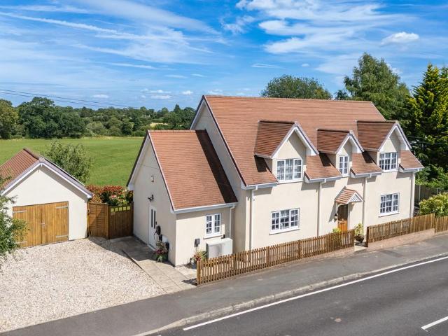House for sale in Hinstock