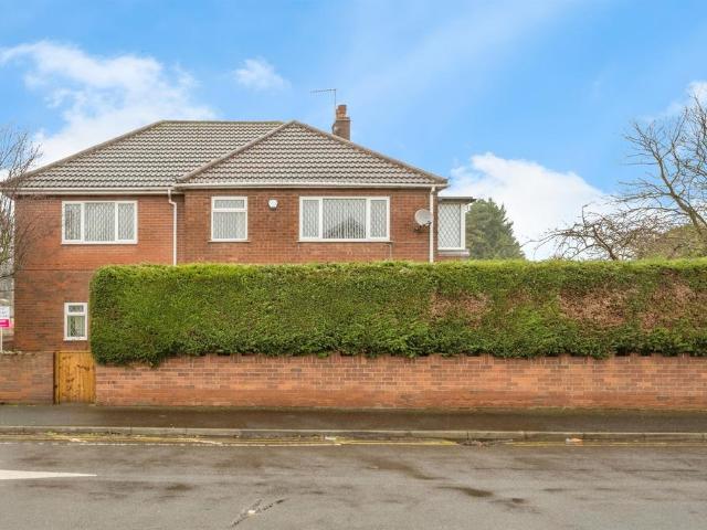 House for sale in Thorne, South Yorkshire