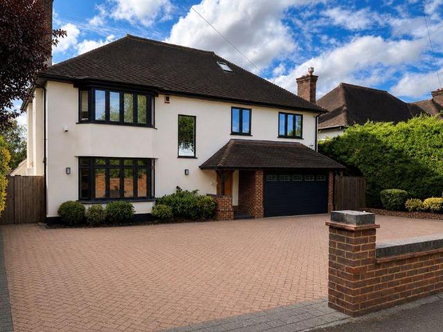House for sale in Greater London