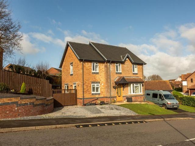 House for sale in Nangreaves, Wales