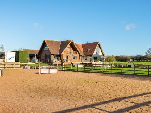 House for sale in Brentingby, Leicestershire