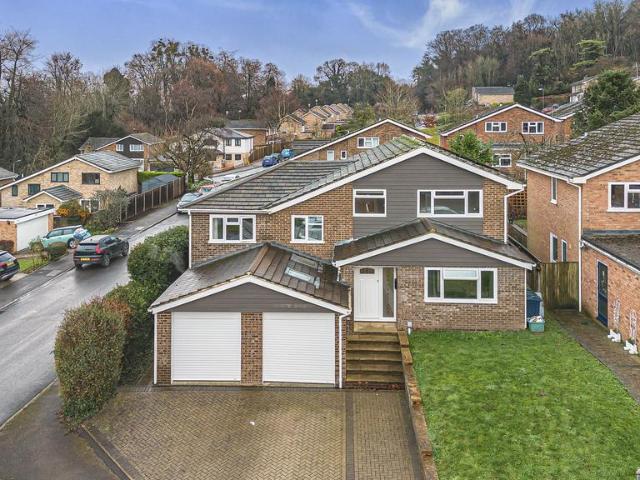 House for sale in Daws Hill, Cressex