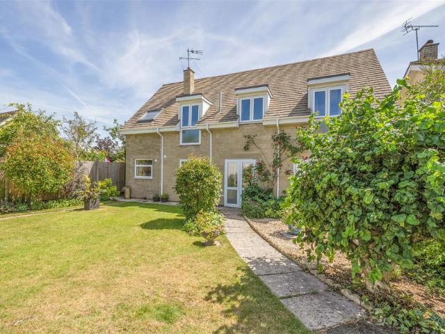 House for sale in Sutton Benger