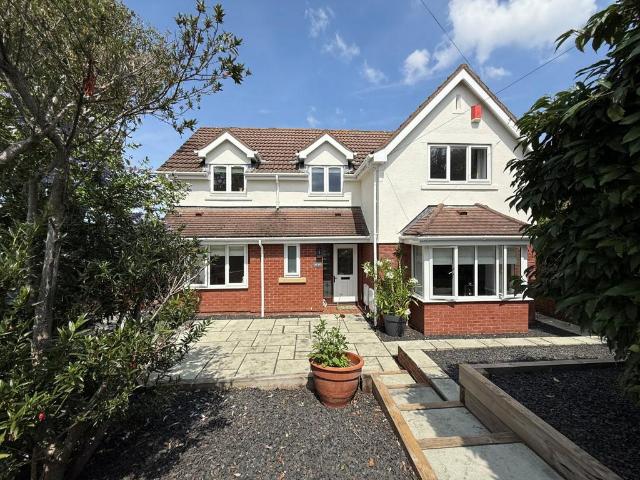 House for sale in Nailsea, North Somerset