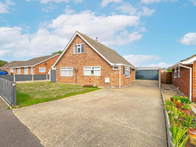 House for sale in California, Great Yarmouth