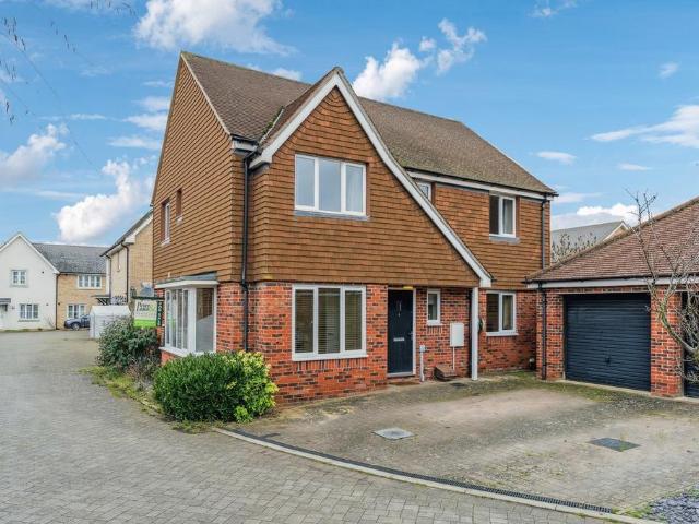 House for sale in Loves Farm, Huntingdon