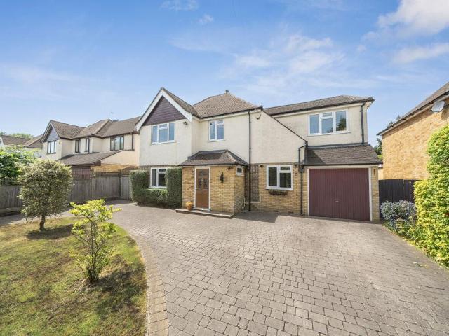 House for sale in London Borough of Croydon, Kenley