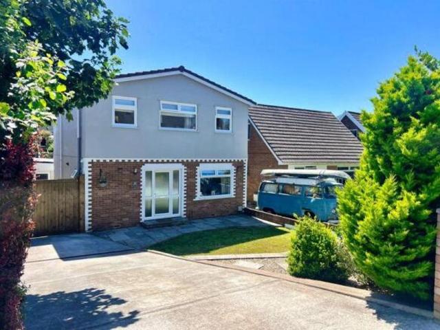 House for sale in Newcastle, Wales