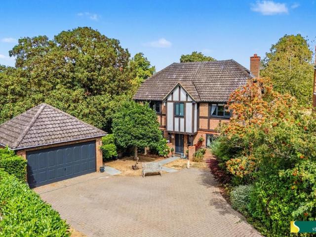House for sale in Collingtree