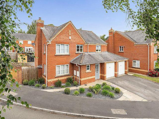 House for sale in Newcourt, Watergate