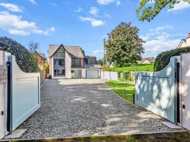 House for sale in Davenport Green, Trafford Park