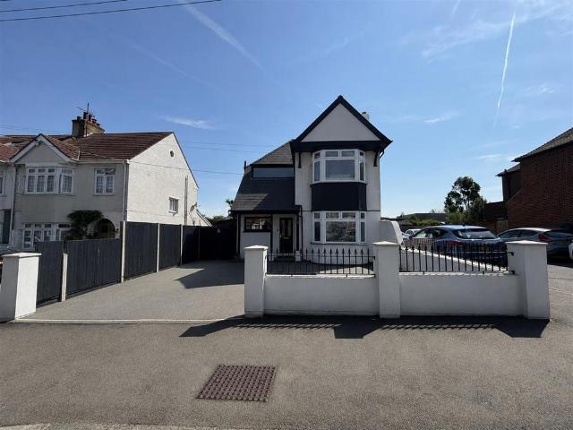 House for sale in Mile Town, Oad Street